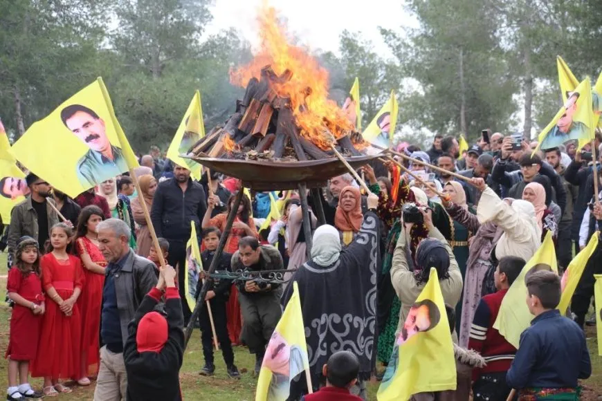 Pêkhateyên Minbicê Newroz pîroz kir