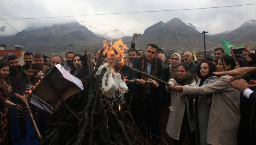 Piştî 10 salan li Çiyayê Çiravê Newroz hat pîrozkirin