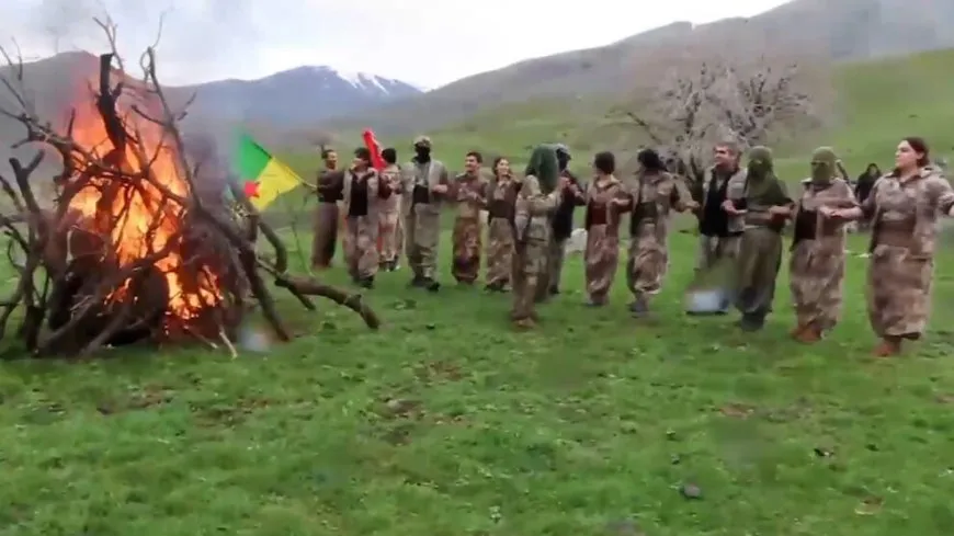 Ji gerîlayen azadiyê govend Newrozê