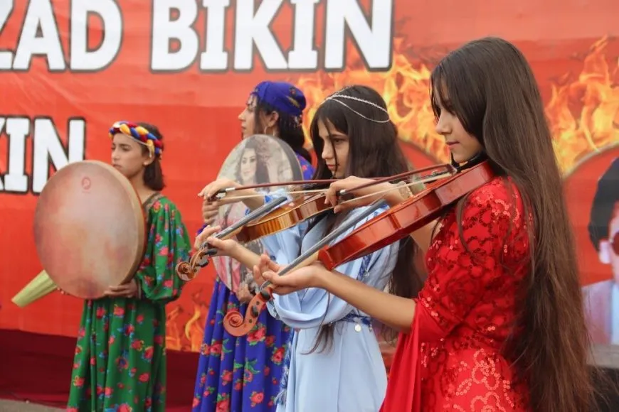 Pîrozbahiyên Newrozê bi dawî bûn