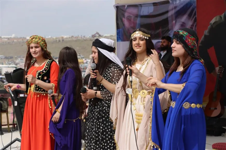 Pîrozbahiyên Newrozê bi dawî bûn