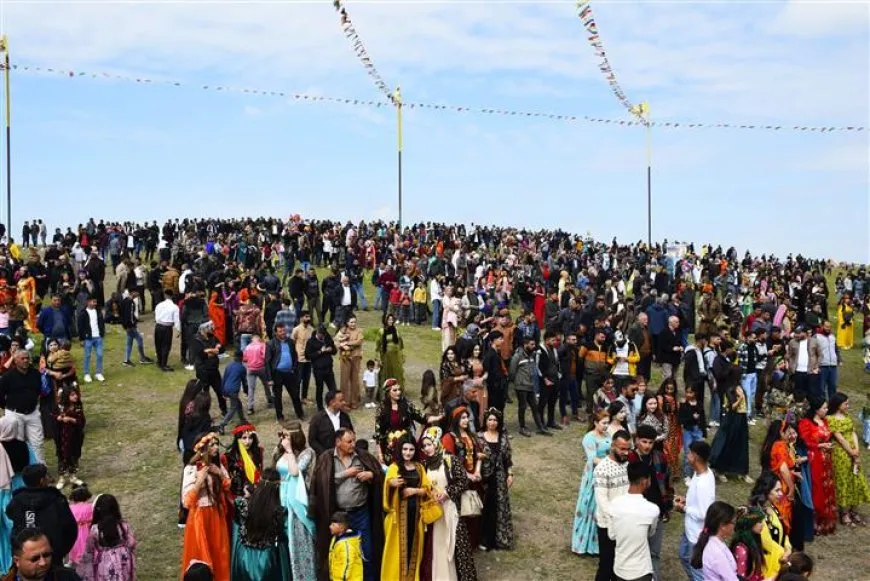 Pîrozbahiyên Newrozê bi dawî bûn