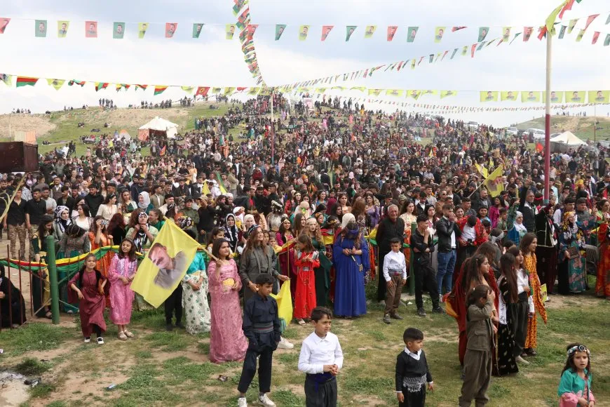 Pîrozbahiyên Newrozê bi dawî bûn
