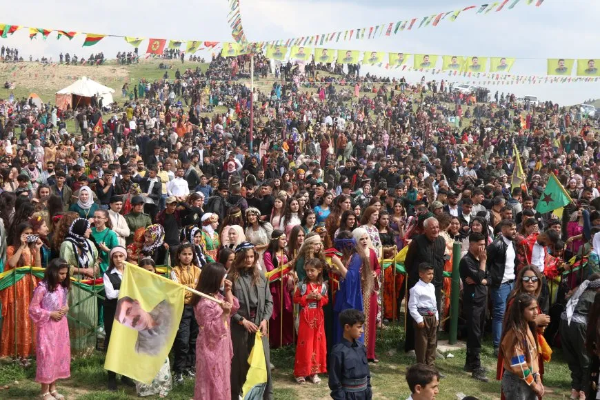 Pîrozbahiyên Newrozê bi dawî bûn