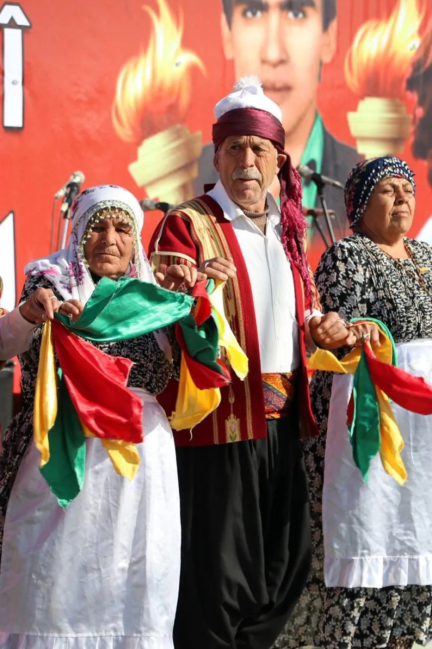 Newroza kantona Efrîn û Şehbayê bi dawî bû
