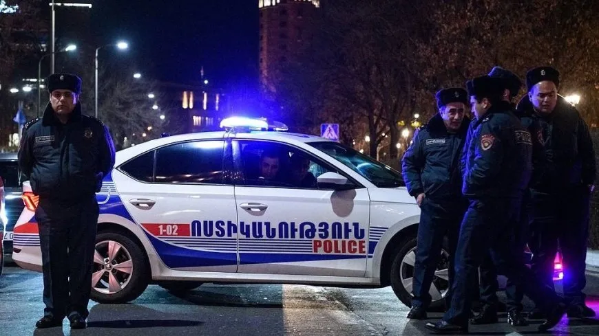 Li Ermenistanê çekdar ketin navenda polîsan  