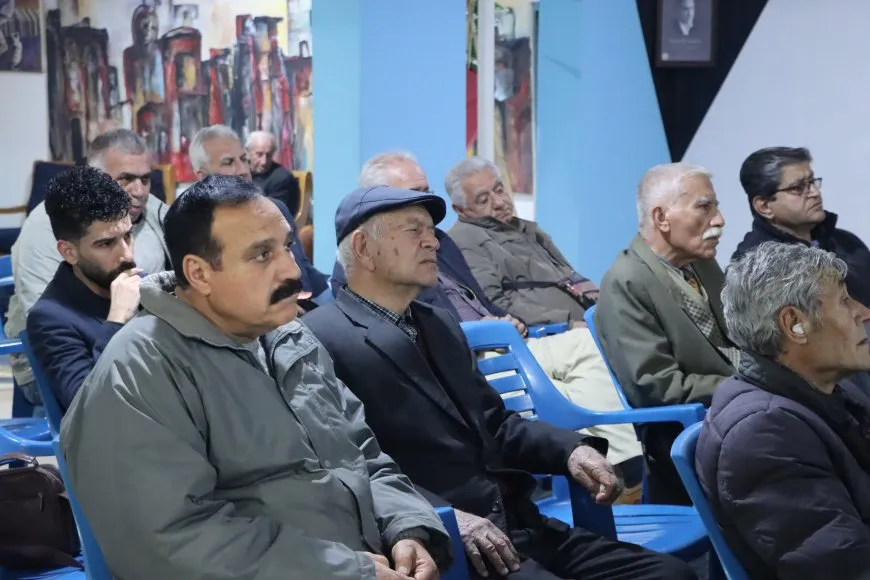 Li navenda HRRK`ê semînera neteweya demokratîk hat dayîn