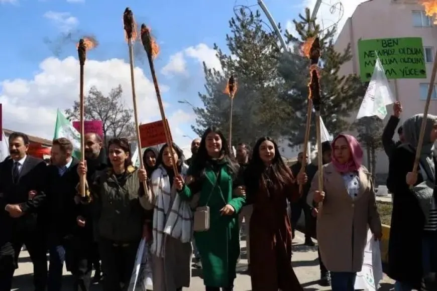 Newroz û Mitînga Fînalê ya Agiriyê