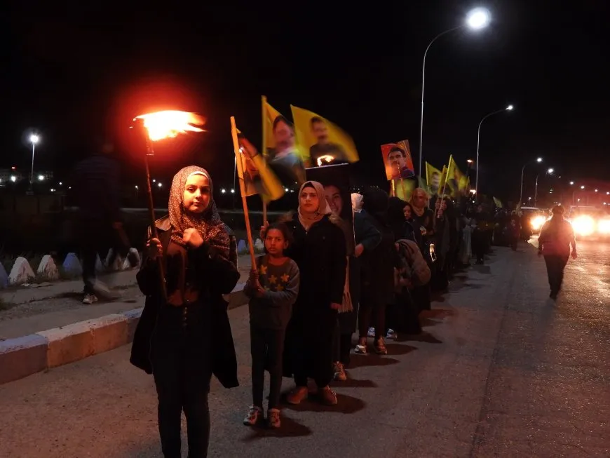 Li Tebqayê meşeke meşaleyî