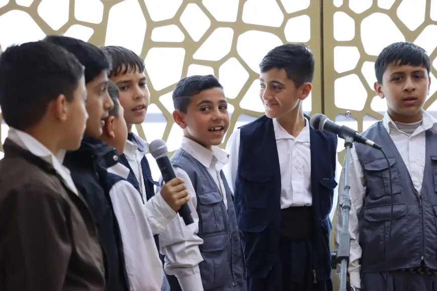 Ji bo zarokên şehîdan şahî