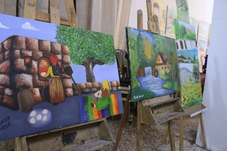 Li Helebê pêşangeha ‘Efrîn di dil de ye’