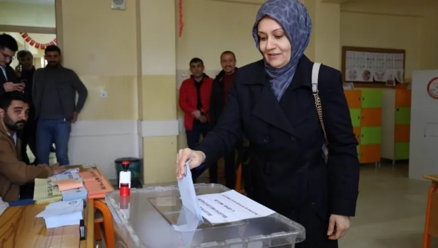 Li Tirkiye û Bakurê Kurdistanê dengdayîn bi dawî bû