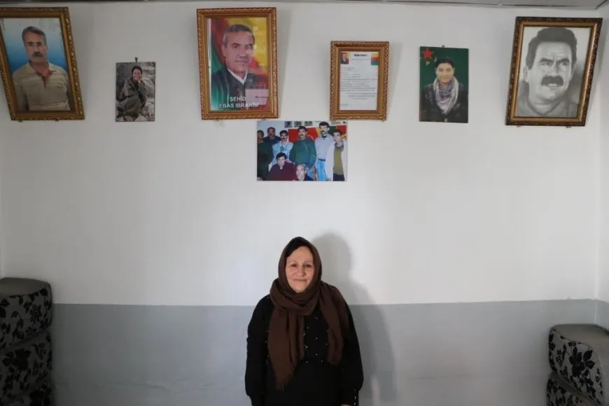 Dayîka berxwedêra zindanê: Em bi wan serbilind in