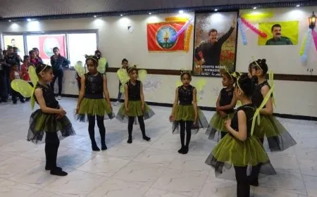 Bi boneya rojbûna Rêber Abdullah Ocalan çalakiyên hunerî