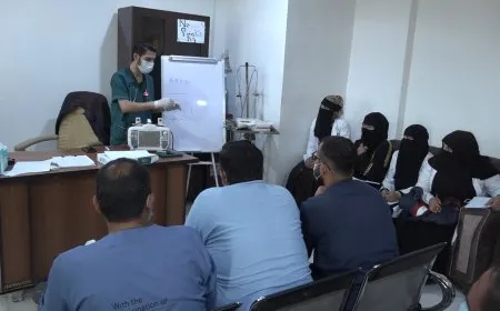 Li Dêrazorê hewldanên pêşxistina tecrubeyên xebatkarên tenduristiyê