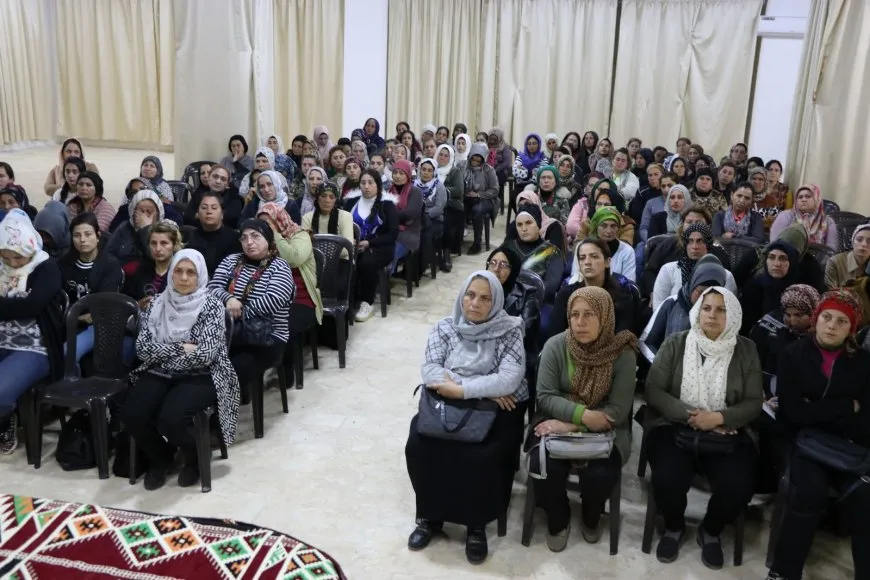 ​​​​​​​Kongra Star li ser têkoşîna Rêber Abdullah Ocalan semînerek li dar xist