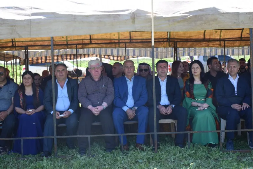 Xelkê Tirbespiyê û Dêrikê cejna Ekîto pîroz kir