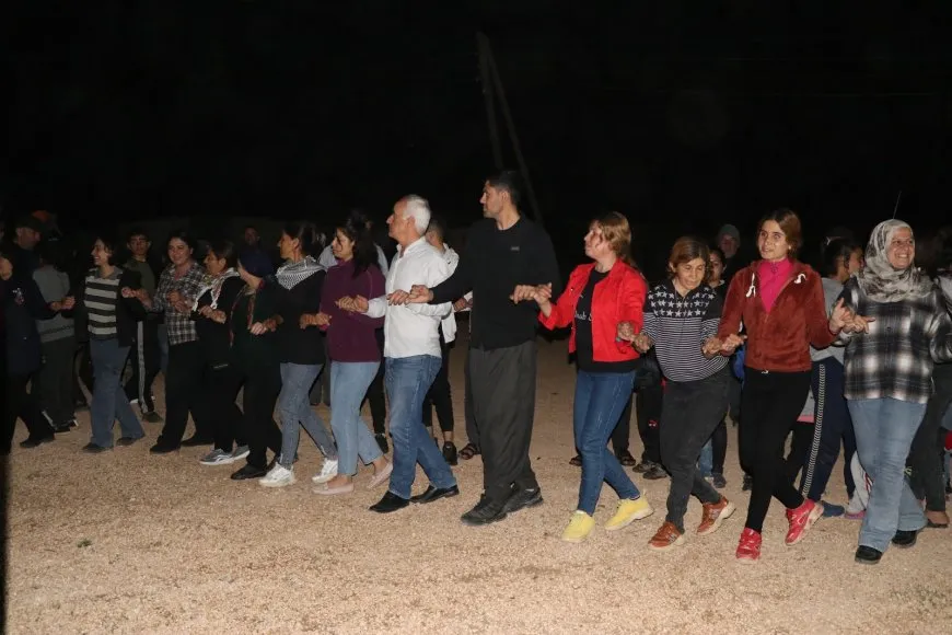 Li Herêma Bakur û Rojhilatê Sûriyeyê pîrozbahiyên serkeftina DEM Partî