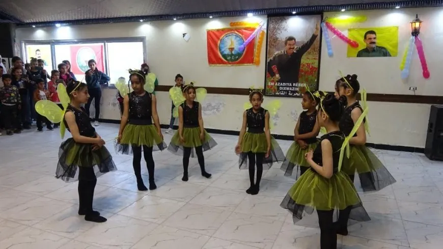 Bi boneya rojbûna Rêber Abdullah Ocalan çalakiyên hunerî