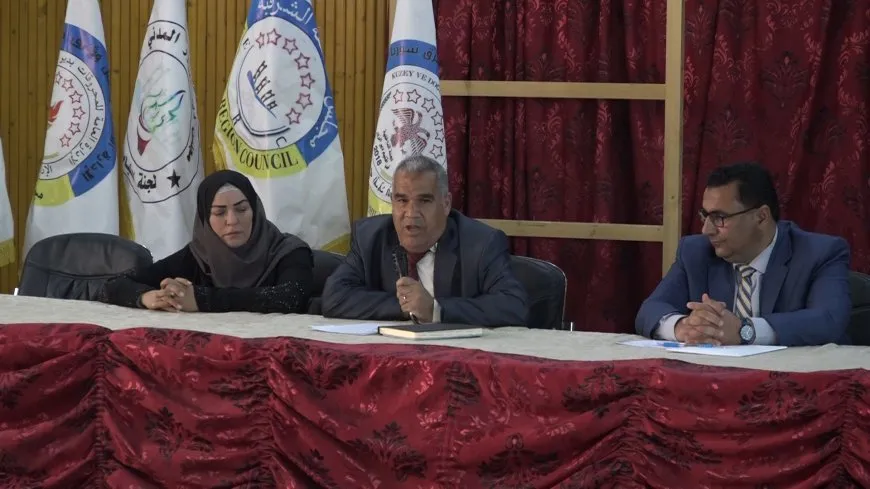 Li Dêrazorê Meclisa Gelan a Demokratîk hate avakirin