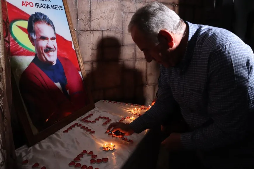 Xêzeromana li ser jiyana Rêber Abdullah Ocalan hate belavkirin