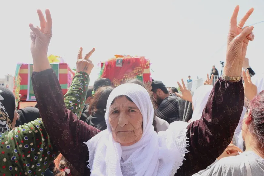 Şehîd Sorxwîn û şehîd Arîn hatin oxirkirin