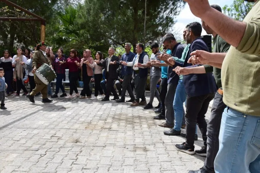 Şaredariya Kobanê serkeftina DEM Partî pîroz kir