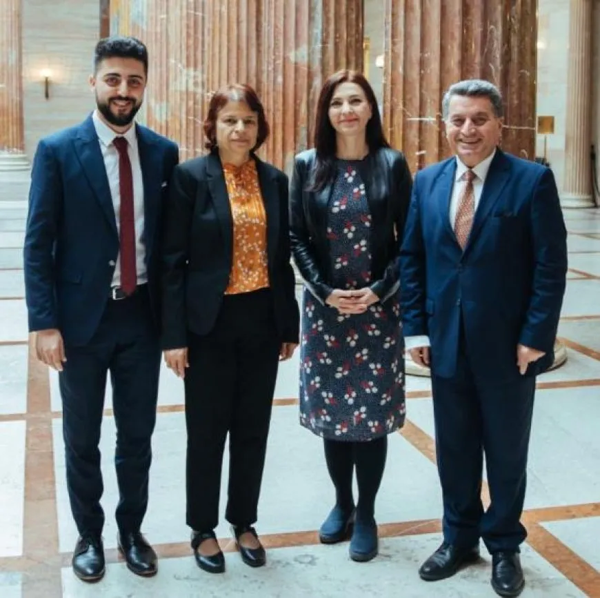 Şandeya Rêveberiya Xweser bi parlamentera Awisturyayê re hevdîtin kir