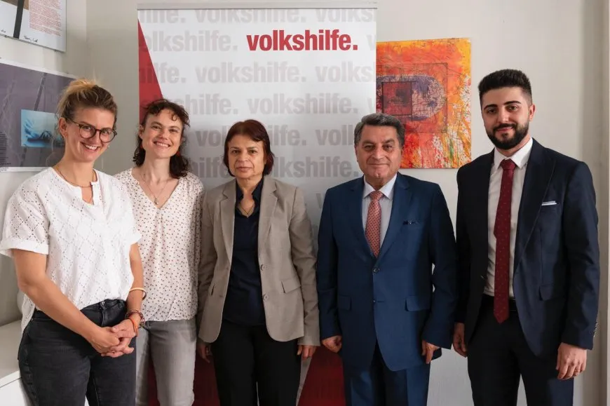 Şandeya Rêveberiya Xweser bi parlamentera Awisturyayê re hevdîtin kir