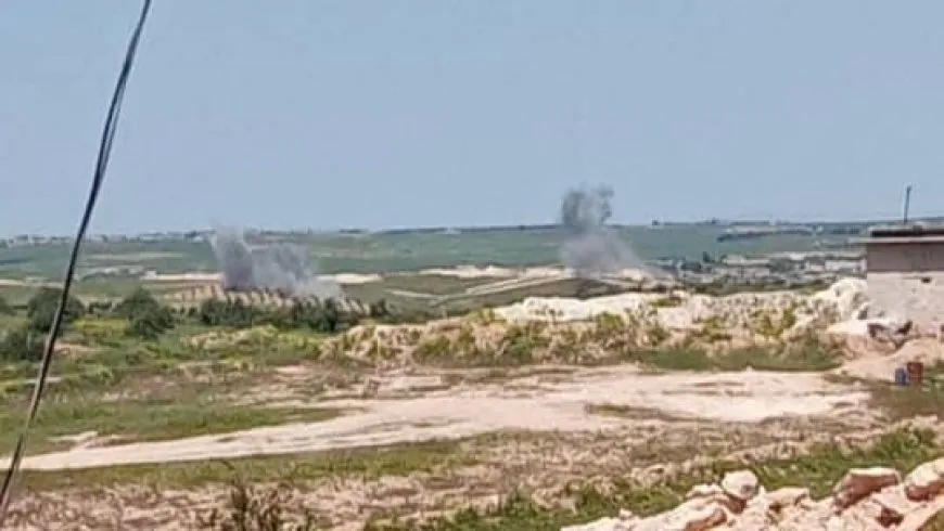 Artêşa dagirker gundekî Minbicê topbaran dike