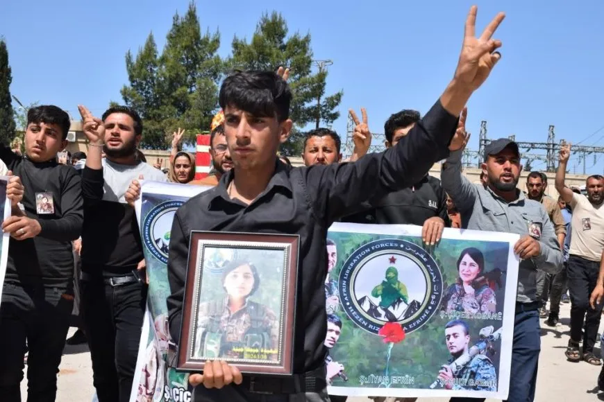 Şehîd Çîçek Kobanê hat oxirkirin