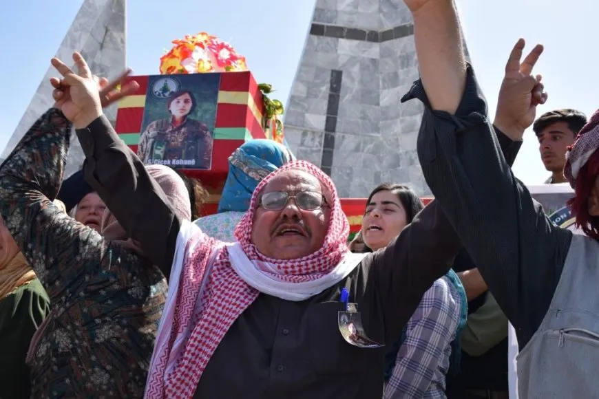 Şehîd Çîçek Kobanê hat oxirkirin