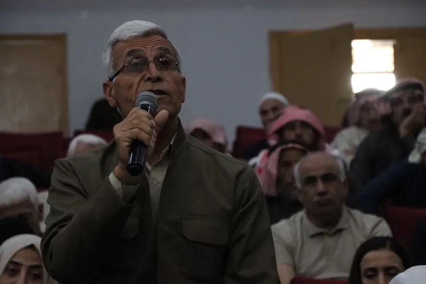 Kongreya Îslama Demokratîk li Qamişlo panelek li dar xist