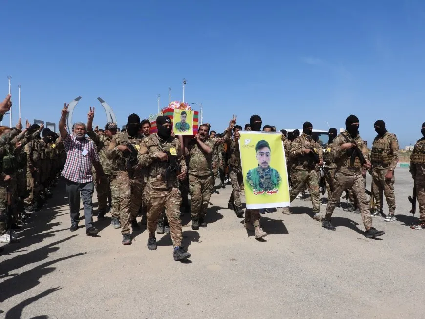 Şehîd Hemze HÎlal El Silêx li Tebqayê hate oxirkirin