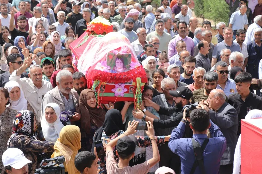 Şervana YPJ’ê Şehîd Narvîn Hogir hat oxirkirin