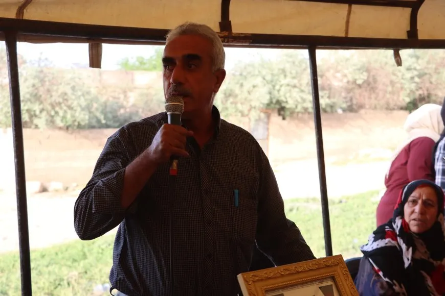 Xelkê Qamişlo sersaxî da malbata şervana YPJˊê Narvîn Hogir