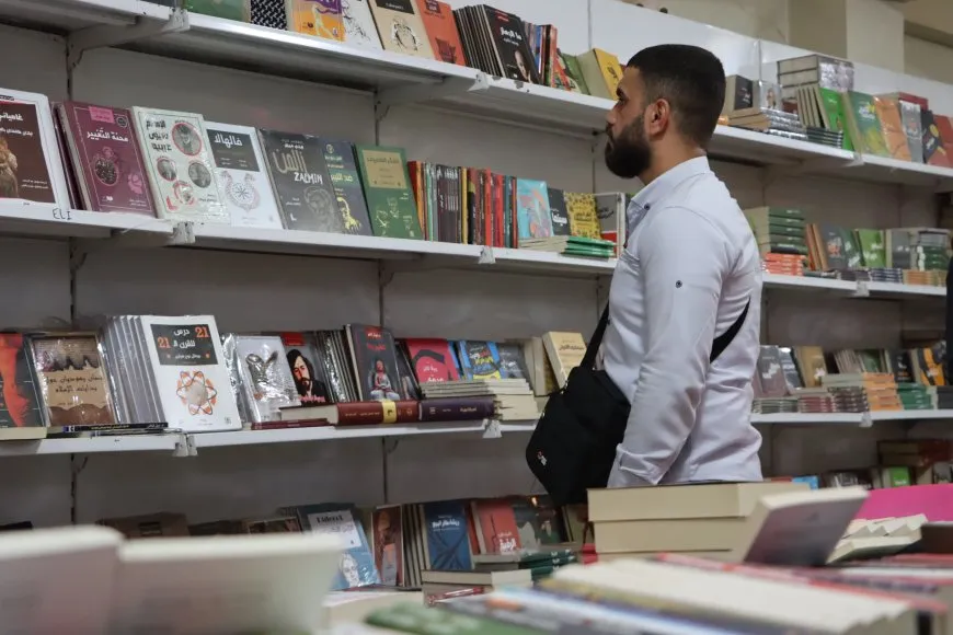 Rewşa wêjeya Kurdî di navbera dahênan û weşanê de
