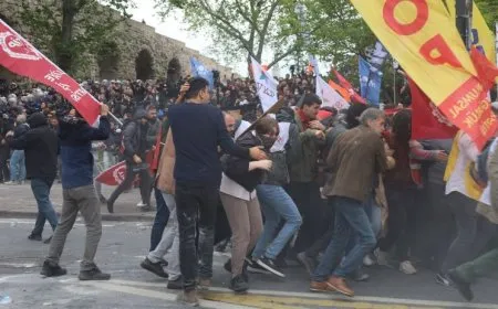 Bi hezaran kesî li dijî êrişa polîsan li ber xwe dan