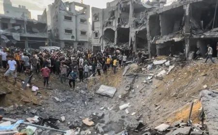 Li Xezayê rojnamevanek û 19 kesên din hatin kuştin