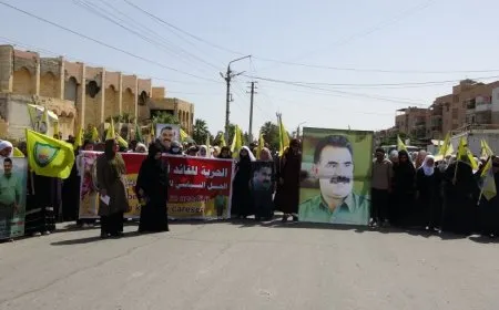 Tebqayî ji bo Rêber Abdullah Ocalan meşiyan