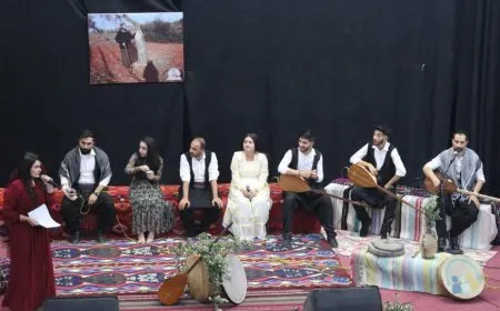 Şevbuhêrka foklora Efrînê