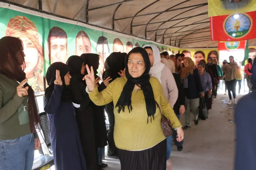 Sersaxî ji malbata şehîd Deştî re hat xwestin