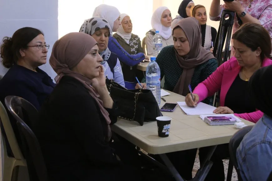 ˊBandorên medyaya dîjîtal li ser civakê hatin nîqaşkirinˊ