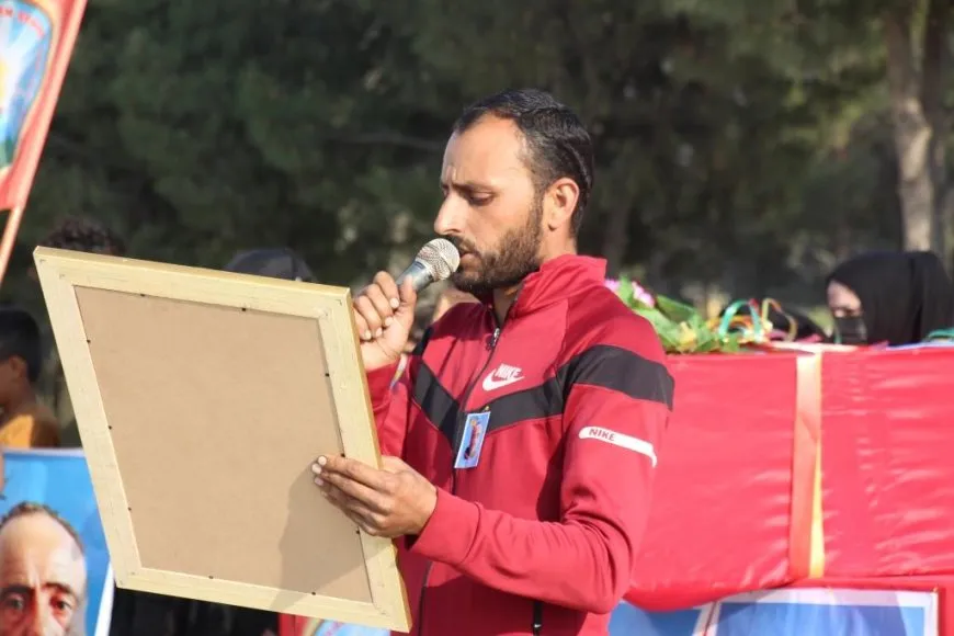 Şehîd Ehmed Mihemed El Mubarek hat oxirkirin