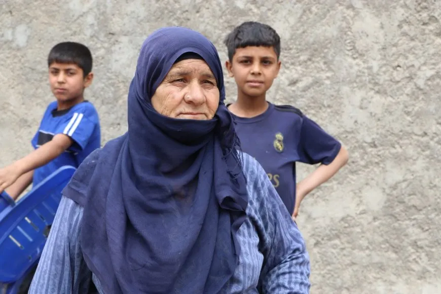 Serpêhatiye jineke 60 salî ji bo peydakirina avê