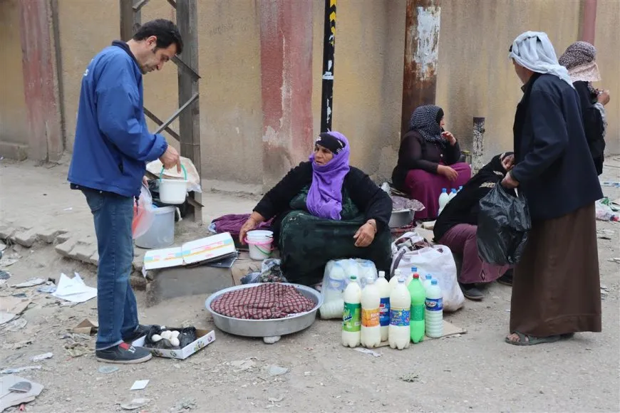 Bazara şîr, mast û penîrê gundan