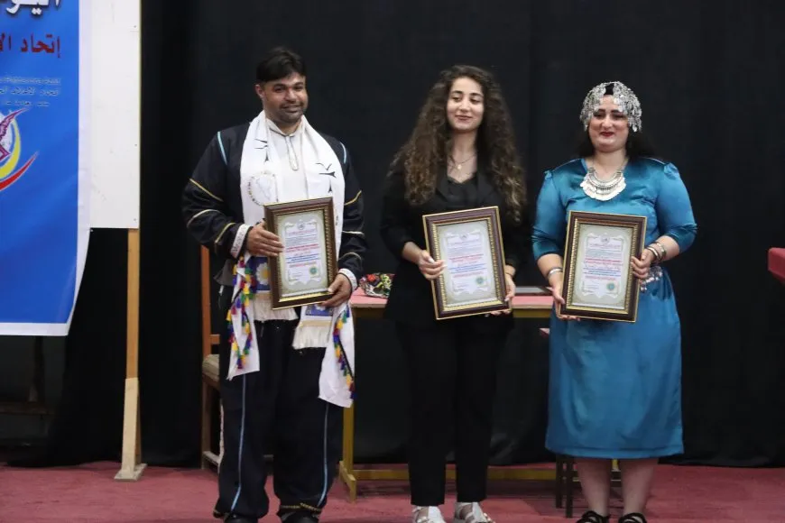Li Qamişlo çalakiya bi boneya Roja Azadiya Rojnamevaniyê ya Cîhanê