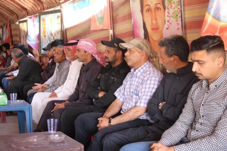 Şêniyên kantona Minbicê sersaxî dan malbata şehîd Ehmed Mihemed El Mibarek