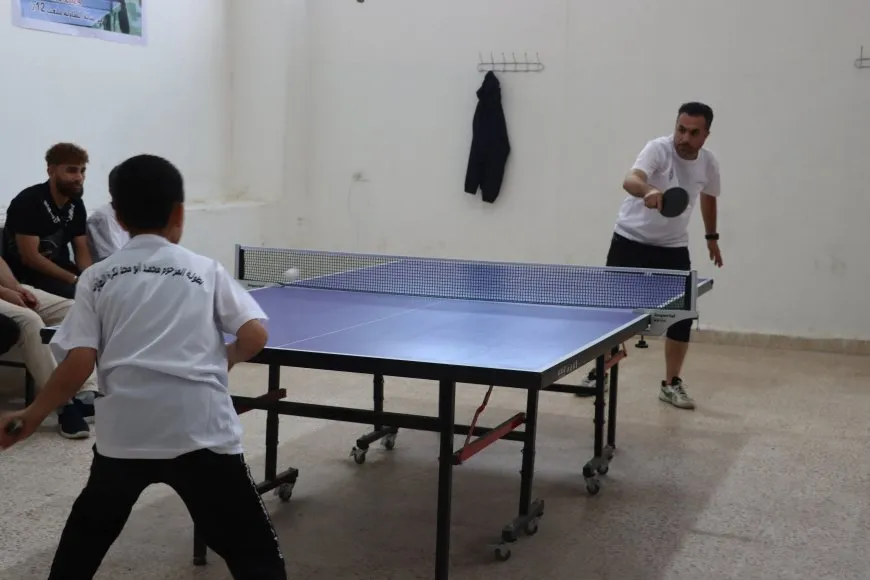 Lîstikvanê biçûk ê pingponê