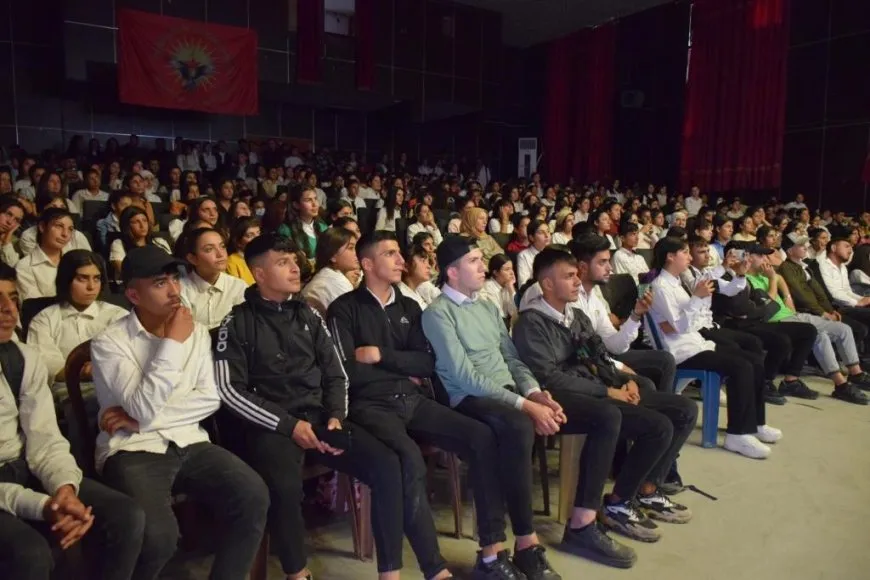 Ciwanan têkildarî azadiya Rêber Abdullah Ocalan konferansek li dar xist